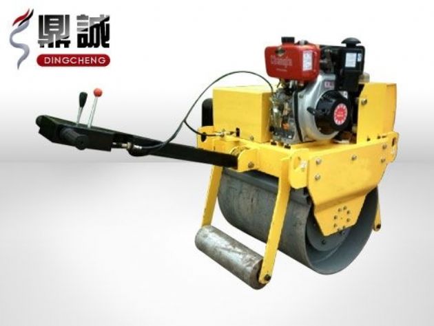 點擊查看詳細信息<br>標題：重型手扶式單鋼輪壓路機 閱讀次數：13613