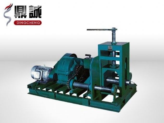 點擊查看詳細信息<br>標題：臥式多功能滾動彎管機 閱讀次數：4980