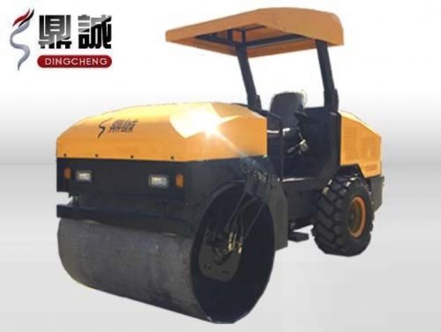 點擊查看詳細信息<br>標題：4噸單鋼輪振動壓路機 閱讀次數：13896